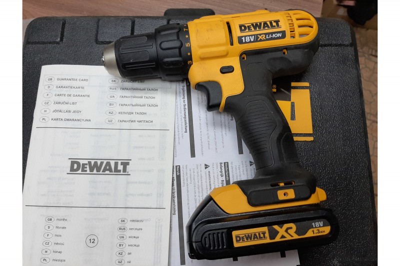 Шуруповерт аккумуляторный DEWALT (DCD 771 C2 ; 2 АКБ; 42 Нм)